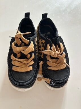 Billy low top Sneakers with Leopard Accent